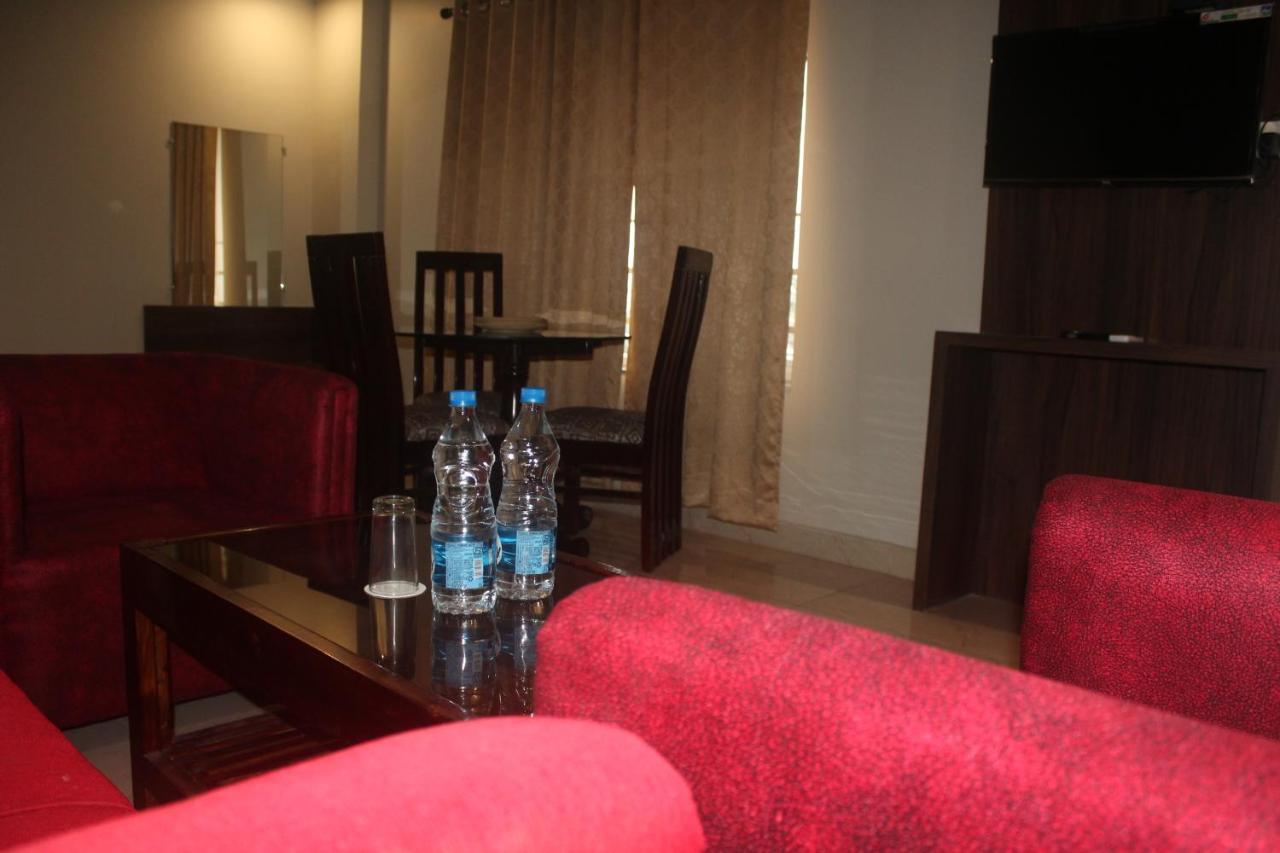 Hotel Janaki Pride 普里 外观 照片
